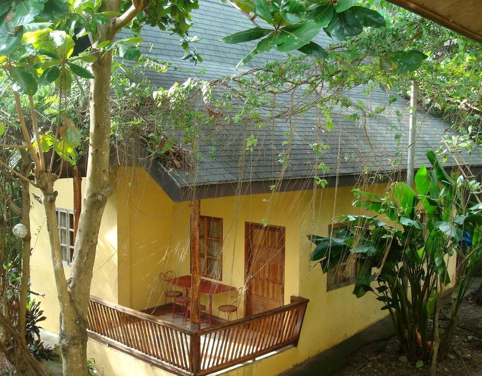 Sun Garden Hilltop Resort Manoc-Manoc Exterior photo